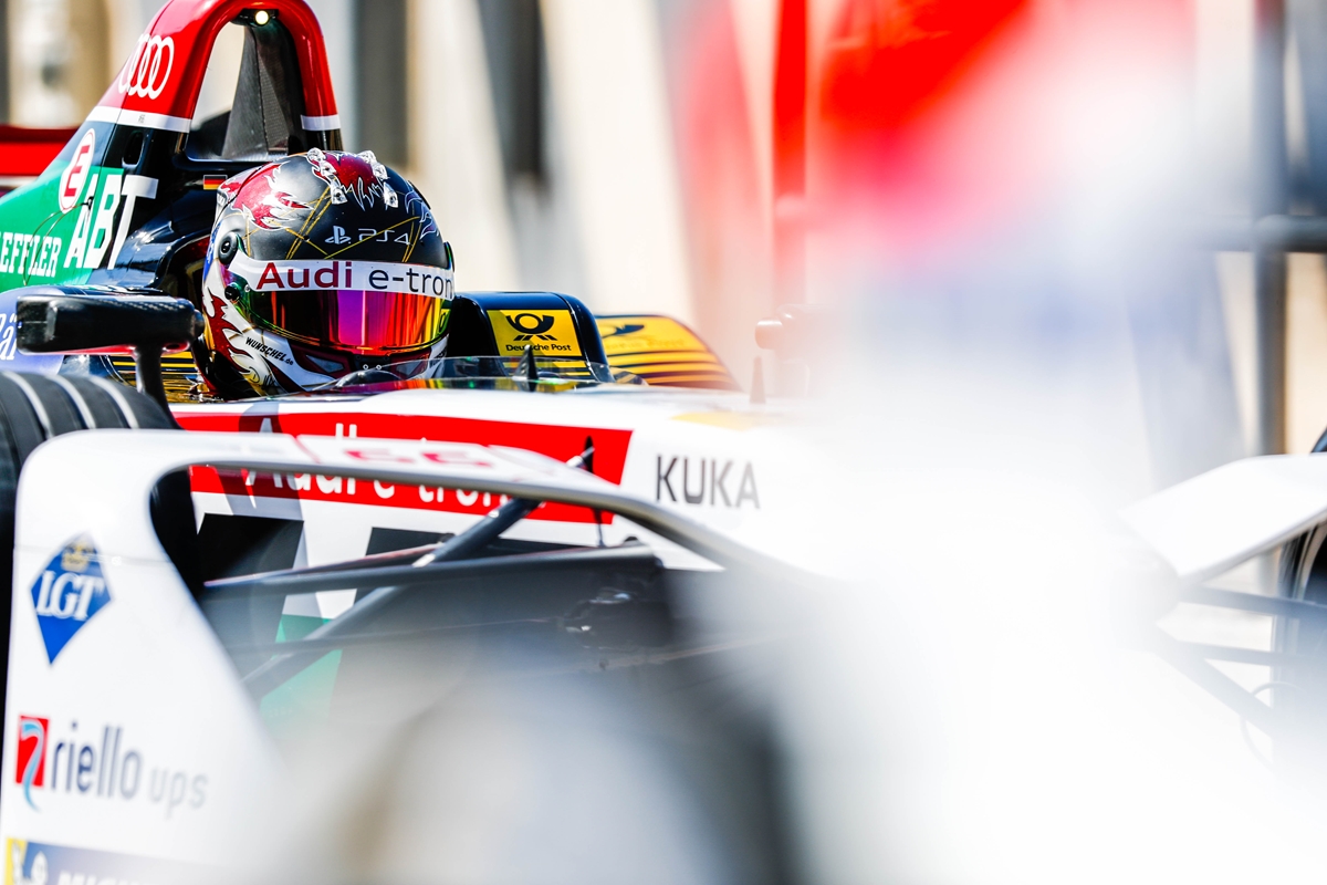 Daniel-Abt-Helmet-Valencia-Testing-Formula-E