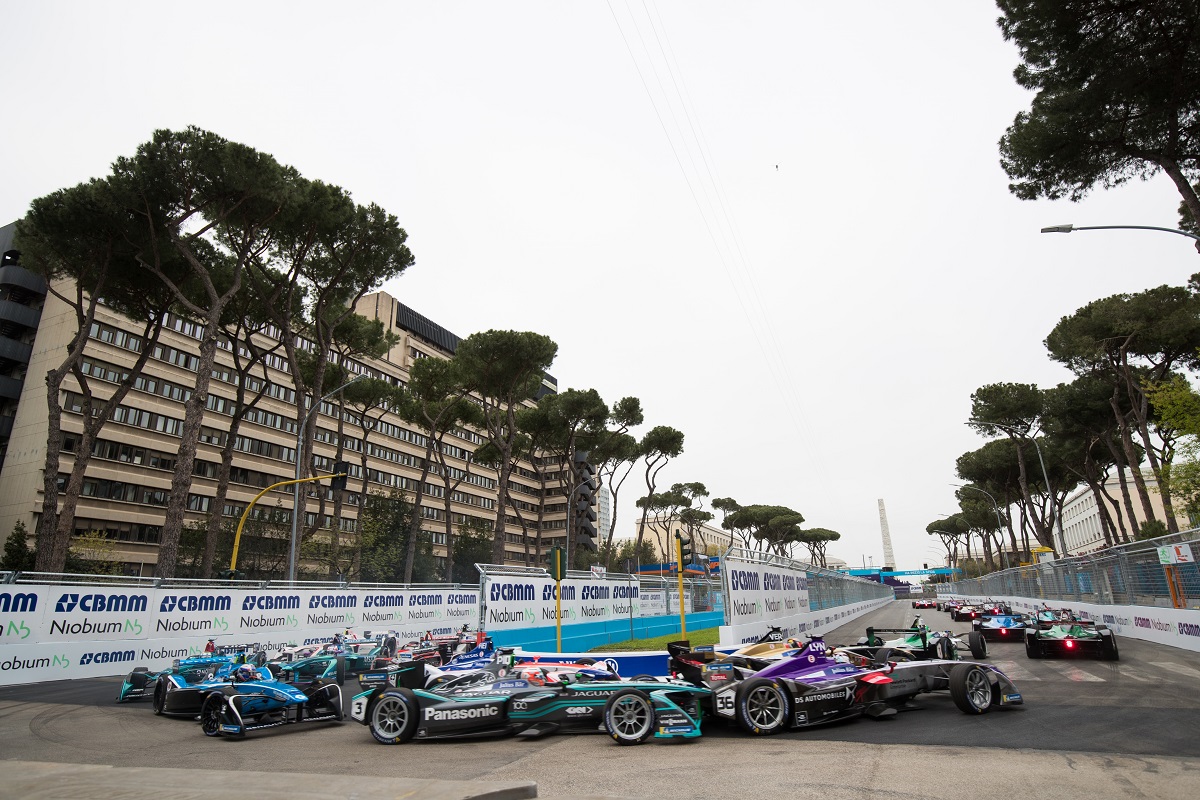 rome-hairpin-after-race-start