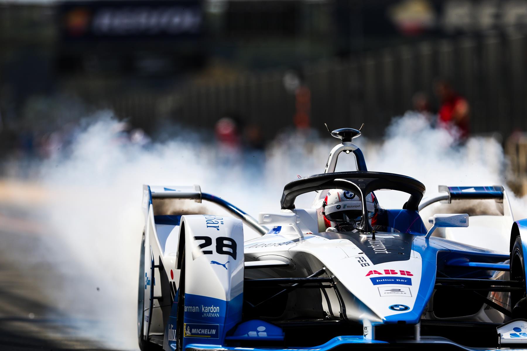 Felix-da-Costa-smoking-Tires-Valencia