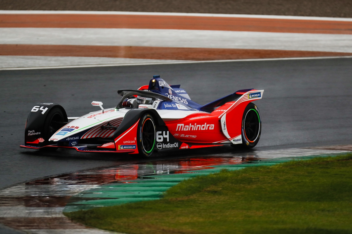 Jerome-d'Ambrosio-Valencia-Rain