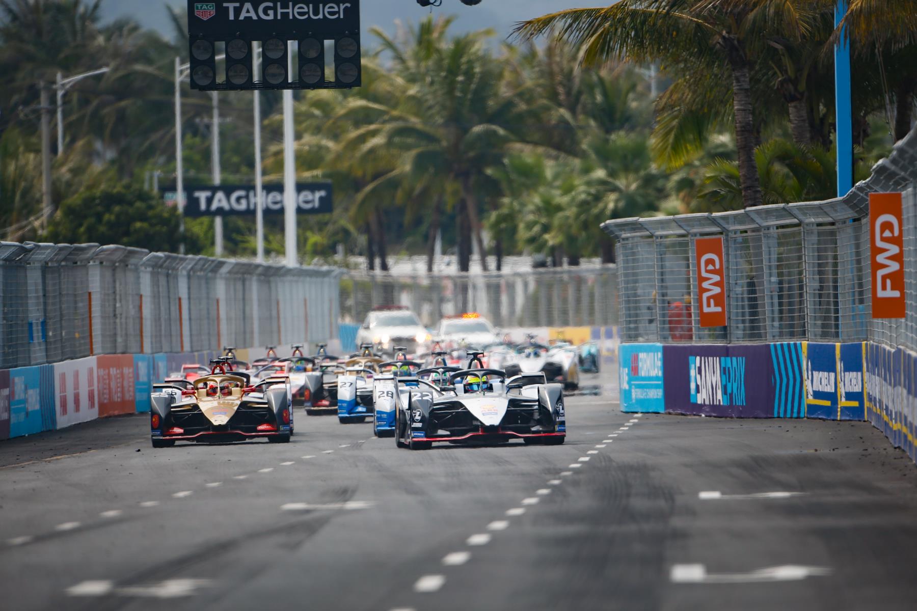 Formula-E-Cars-Start-Sanya