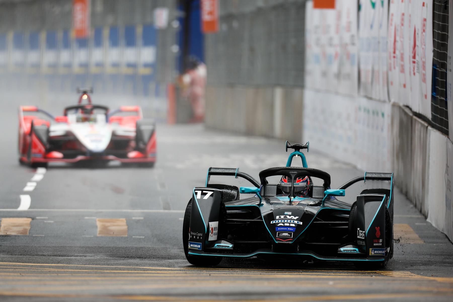 Gary-Paffett-Formula-E-HWA-first-points-Hong-Kong