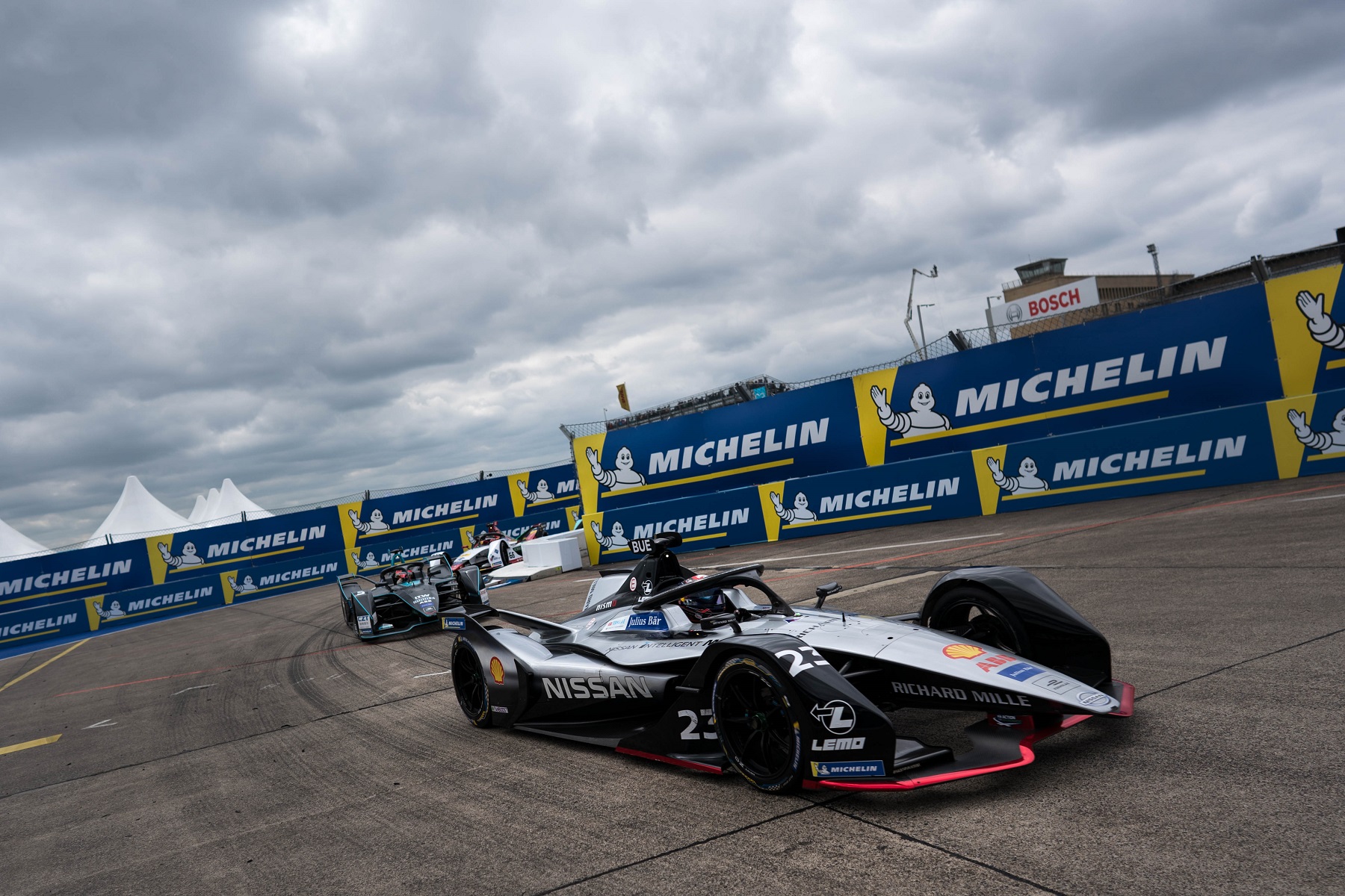 Sebastien_Buemi_Nissan_edams_Berlin-race