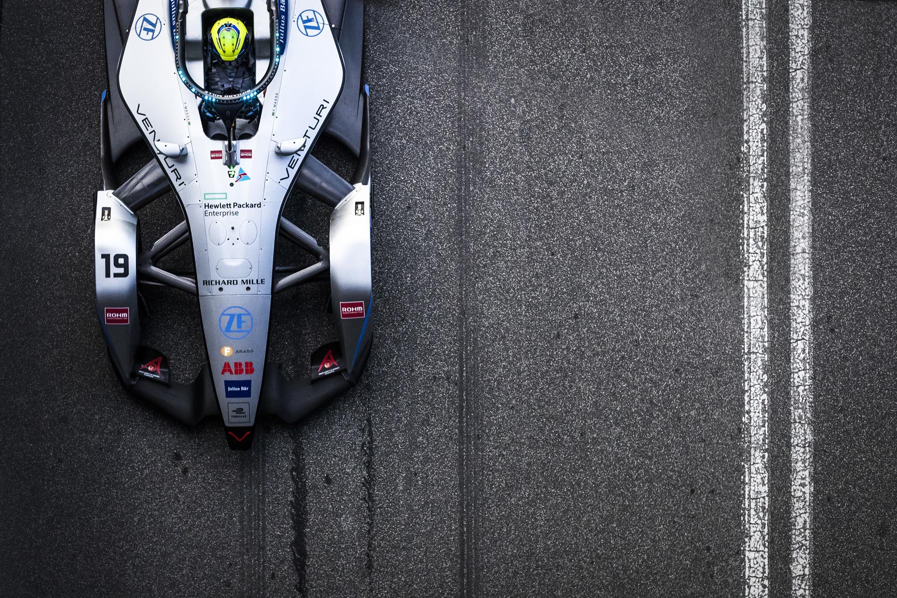 Felipe-Massa-Venturi-Car-from-above-Rome