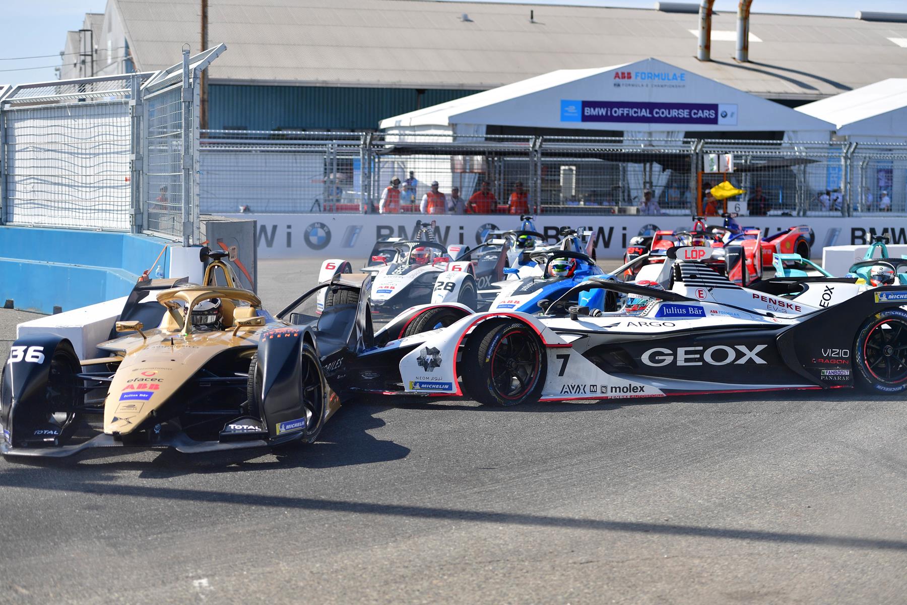 New-York-Formula-E-Chicane-Crash