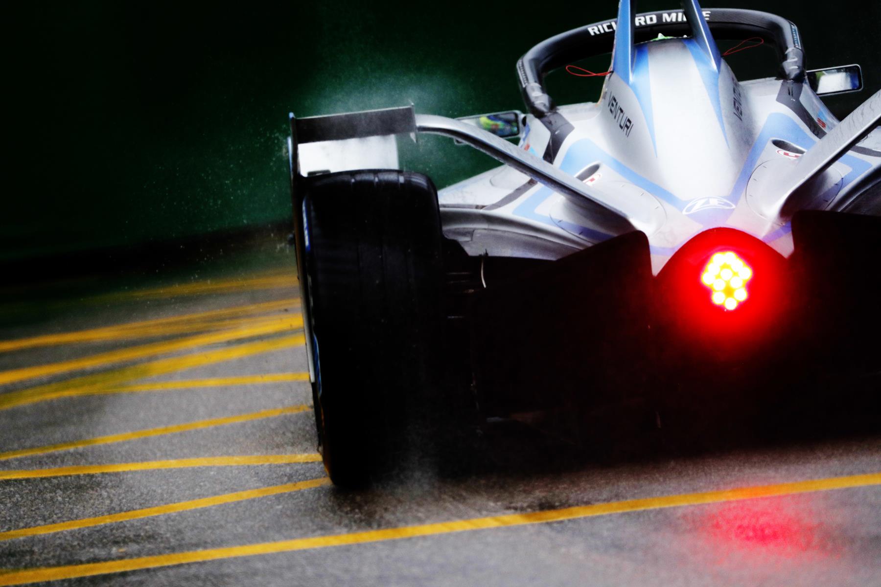 Venturi-Car-from-behind