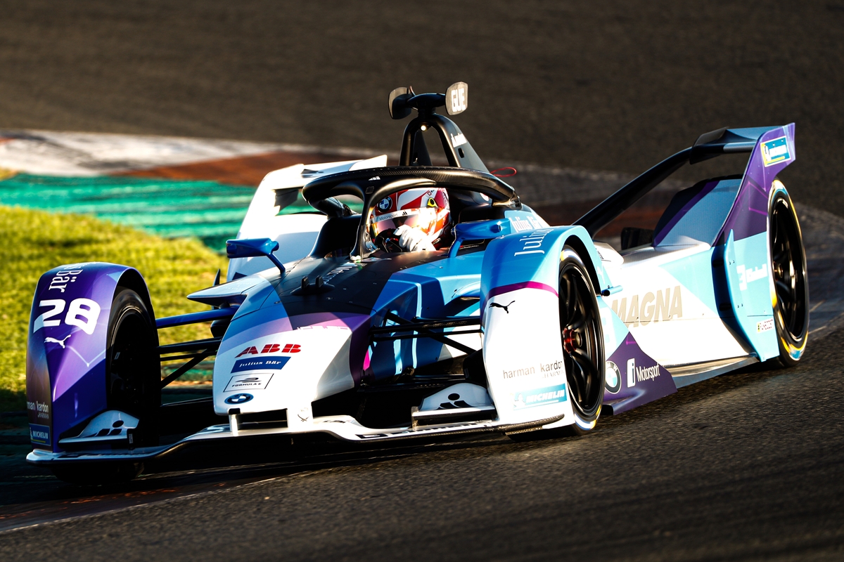 Maximilian-Günther-Corner-Valencia-BMW