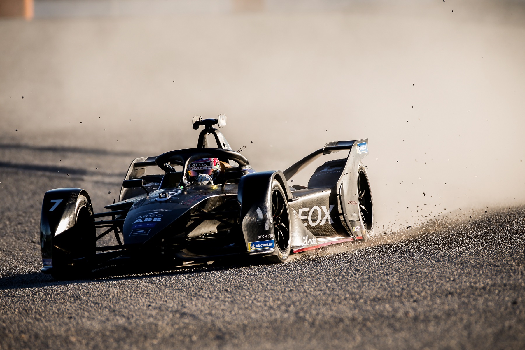 Nico-Müller-Geox-Dragon-Valencia-Test-Day-1-through-the-gravel