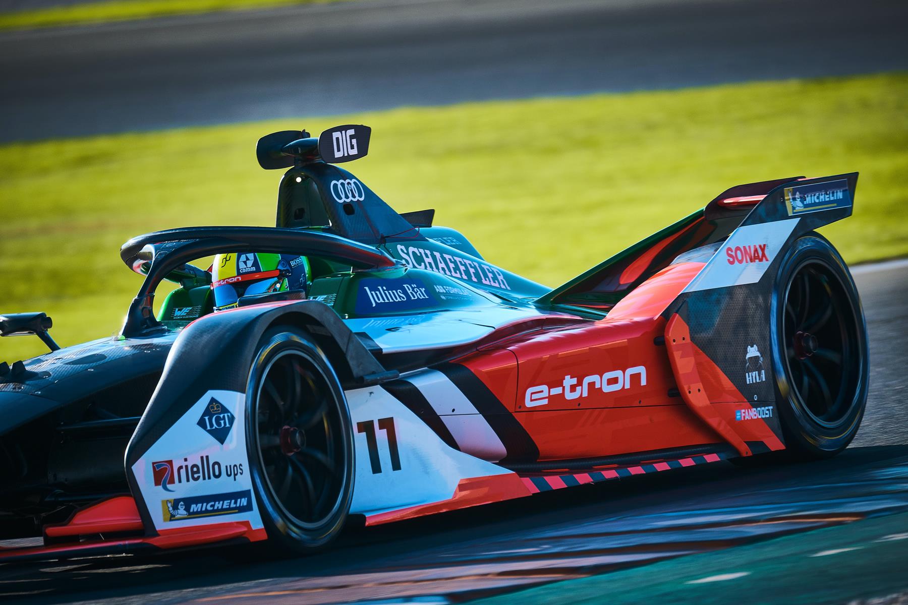 Lucas-di-Grassi-Audi-Sport-Abt-Schaeffler-Valencia-Test-2019-Jamie-Sheldrick-Spacesuit-Media