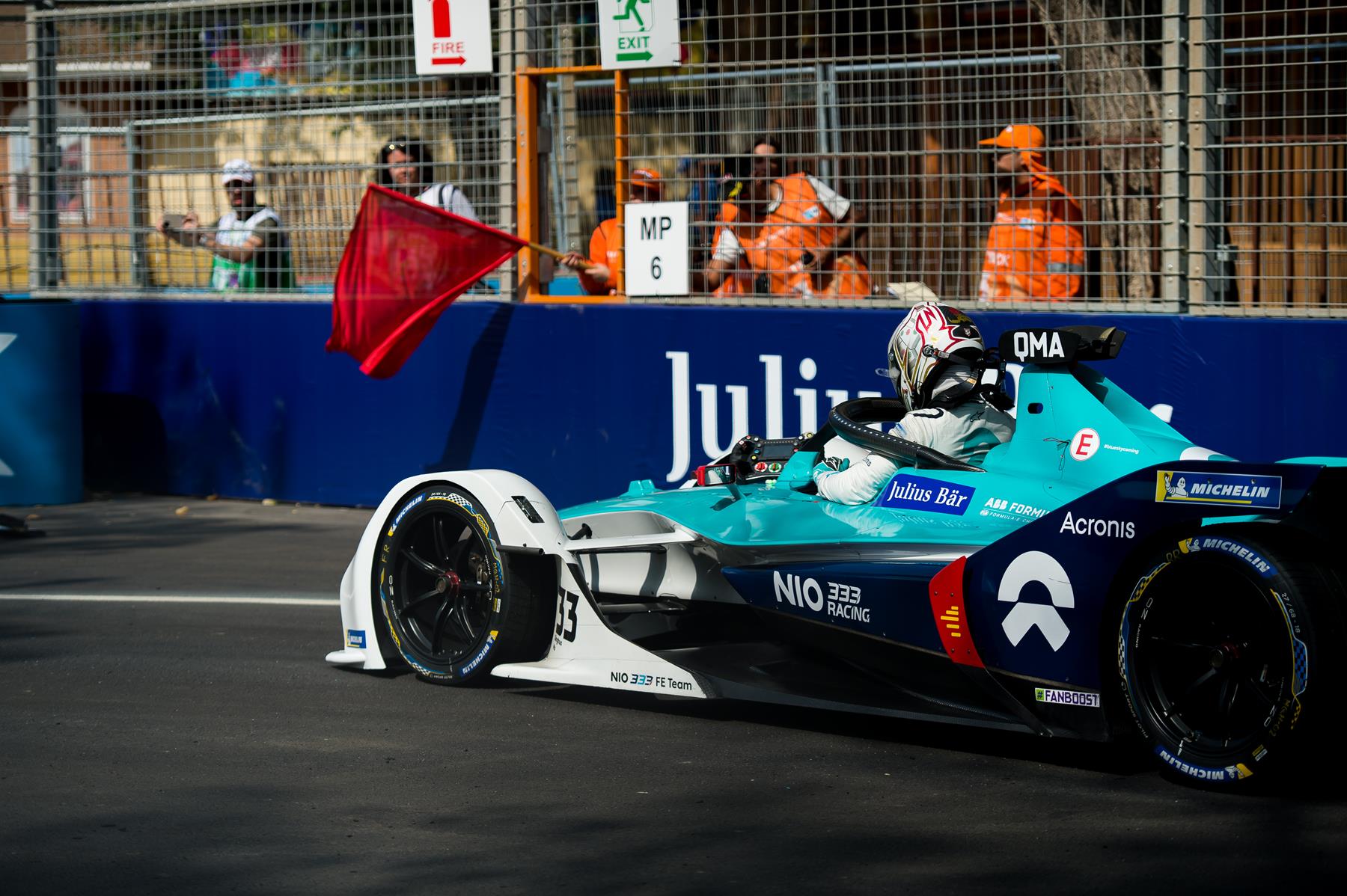 Ma-Qing-Hua-Nio-Crash-Santiago-Formula-E