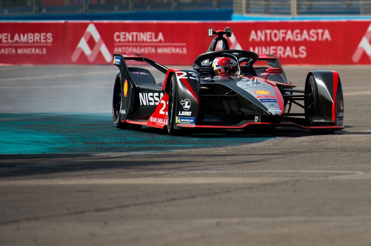 Seb-Buemi-Nissan-NISMO-edams-Formula-E-Santiago