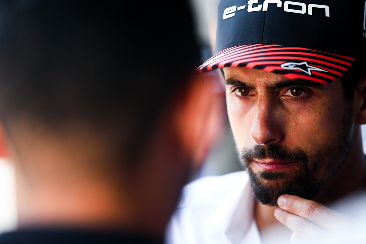 Lucas-di-Grassi-e-tron-Cap-Santiago-Interview-Thinking